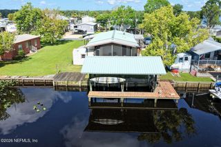160 MOONLITE Drive, Satsuma, FL 32189