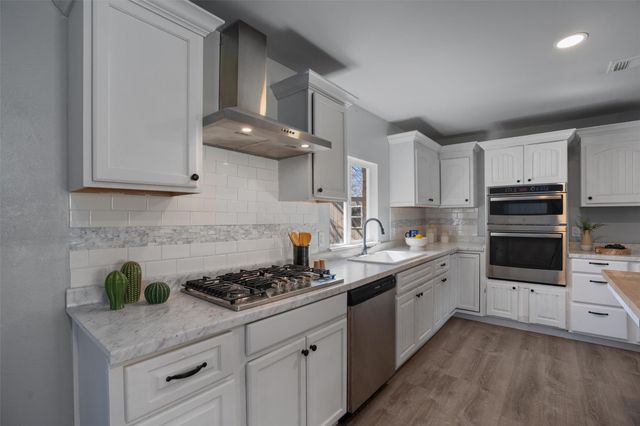 801 E Johnson ST, Burnet, TX 78611