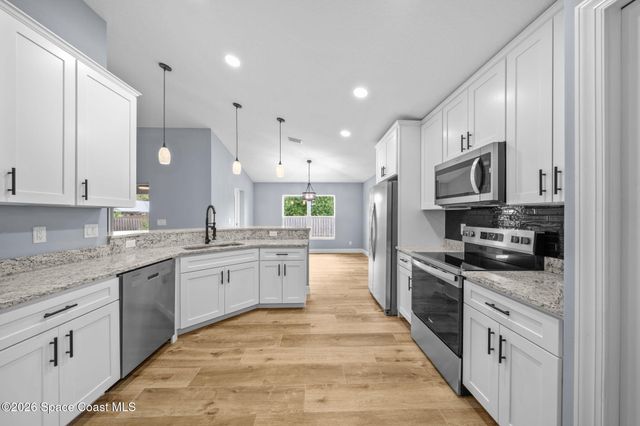 146 Lehigh Avenue SE, Palm Bay, FL 32909
