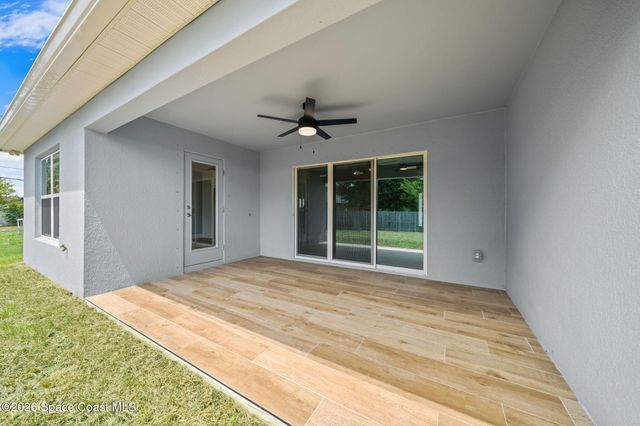 146 Lehigh Avenue SE, Palm Bay, FL 32909