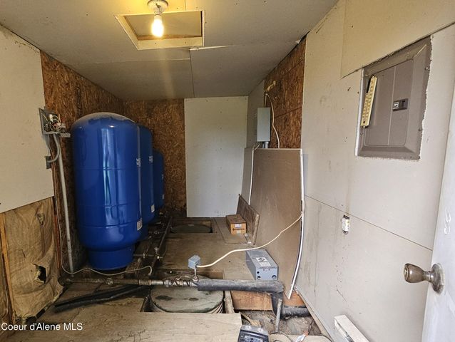 7248 E Honeysuckle Rd, Athol, ID 83801
