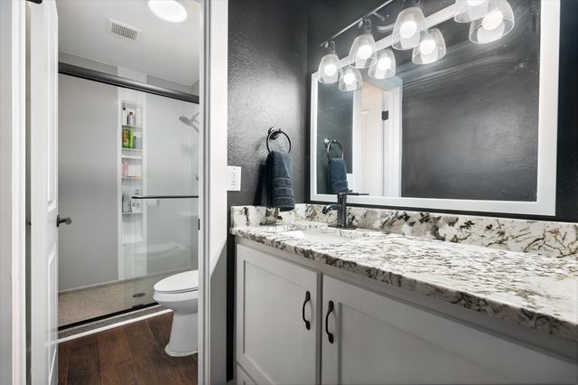 316 Wintercrest Road, Burleson, TX 76028