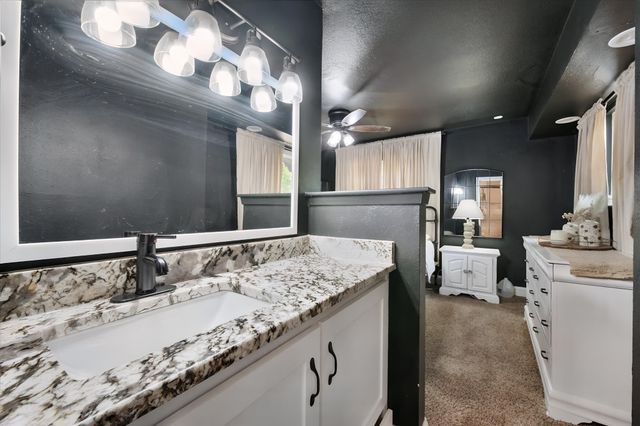 316 Wintercrest Road, Burleson, TX 76028
