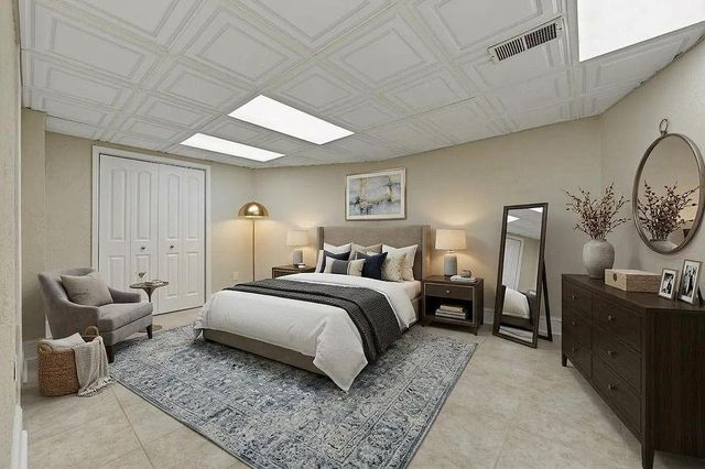 2132 Dunwoody Glen, Dunwoody, GA 30338