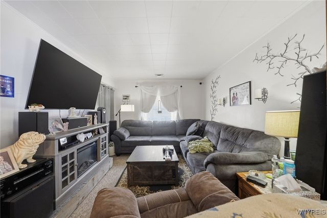 87 Princeton Place, Buffalo, NY 14210