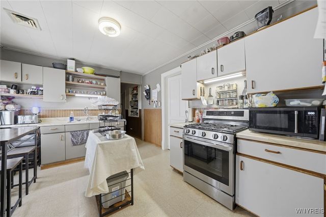 87 Princeton Place, Buffalo, NY 14210