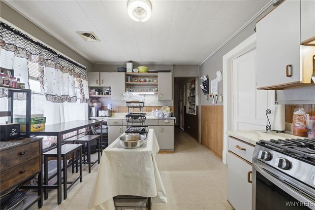 87 Princeton Place, Buffalo, NY 14210