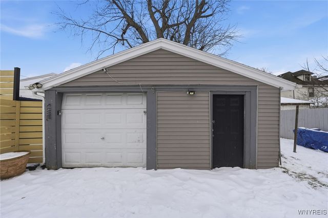 87 Princeton Place, Buffalo, NY 14210