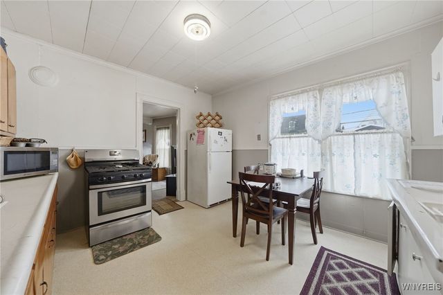 87 Princeton Place, Buffalo, NY 14210