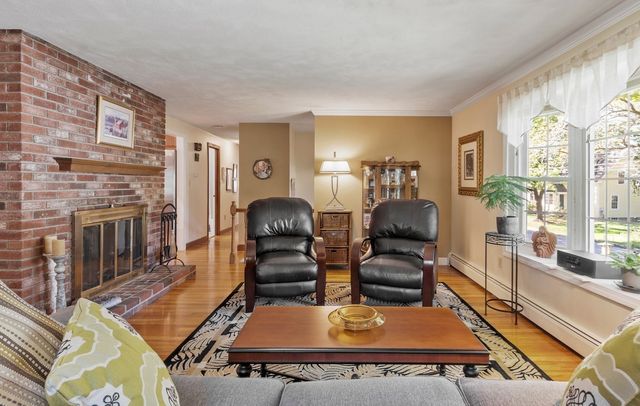 27 Third St, Maynard, MA 01754