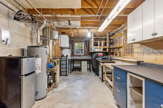 27 Third St, Maynard, MA 01754