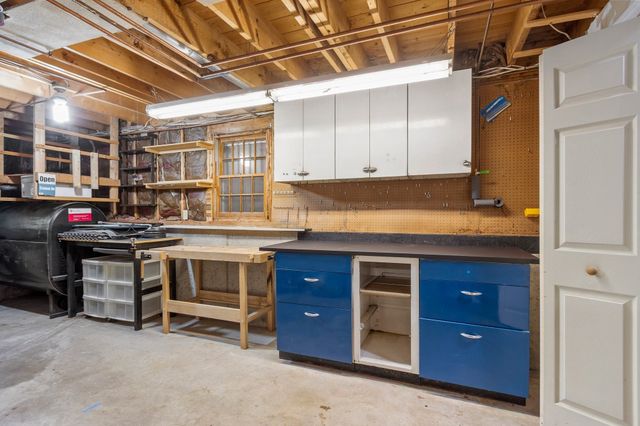 27 Third St, Maynard, MA 01754