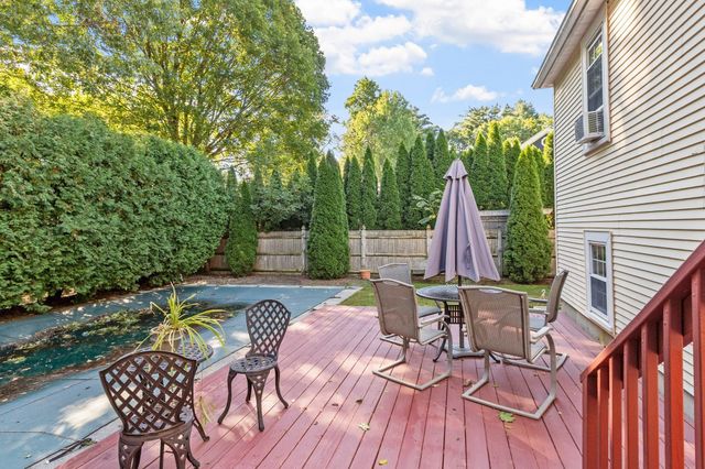 27 Third St, Maynard, MA 01754