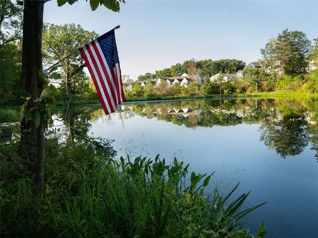 805 Calan St, Cranberry Twp, PA 16066