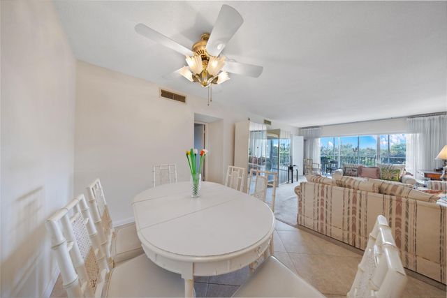 3000 N Palm Aire Dr 302, Pompano Beach, FL 33069
