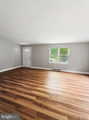 706 S COLLEGE AVE, Newark, DE 19713