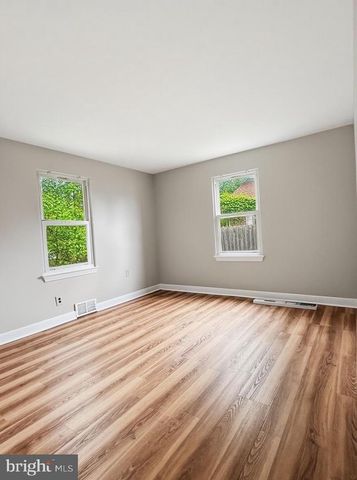 706 S COLLEGE AVE, Newark, DE 19713