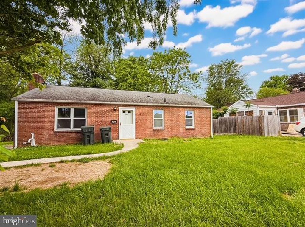 706 S COLLEGE AVE, Newark, DE 19713