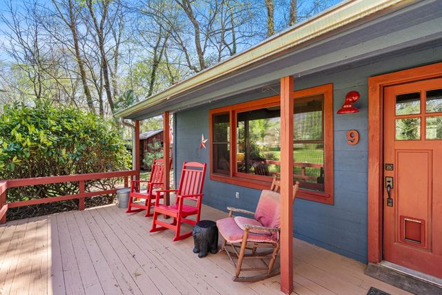 9 Tusquittee Creek Lane, Hayesville, NC 28904