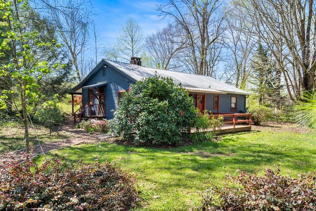 9 Tusquittee Creek Lane, Hayesville, NC 28904