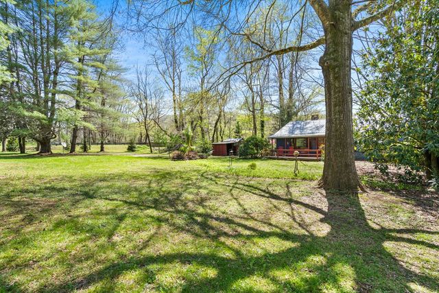 9 Tusquittee Creek Lane, Hayesville, NC 28904