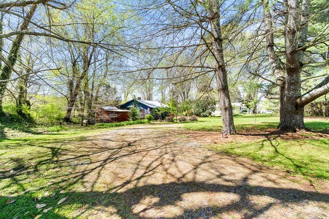 9 Tusquittee Creek Lane, Hayesville, NC 28904