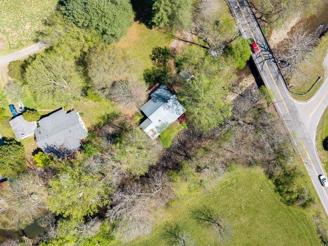 9 Tusquittee Creek Lane, Hayesville, NC 28904