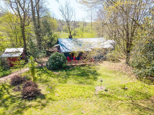 9 Tusquittee Creek Lane, Hayesville, NC 28904