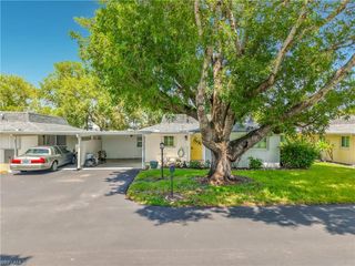842 Pangola DR, North Fort Myers, FL 33903
