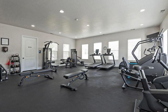 418 N KENT DR, North Salt Lake, UT 84054