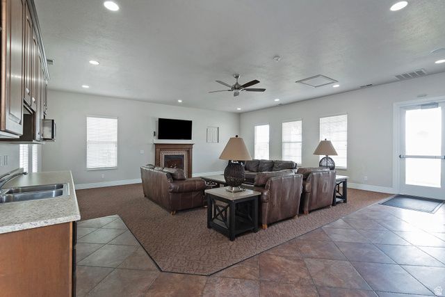 418 N KENT DR, North Salt Lake, UT 84054