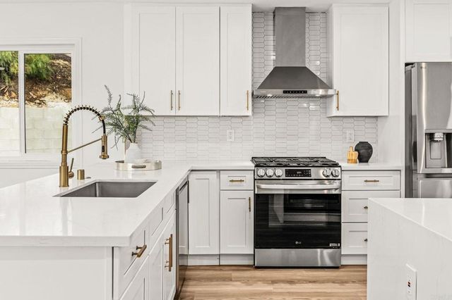 530 Zest Court, San Diego, CA 92139