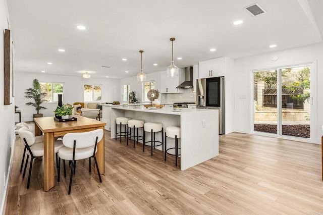 530 Zest Court, San Diego, CA 92139