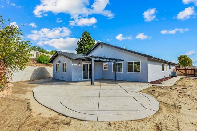 530 Zest Court, San Diego, CA 92139