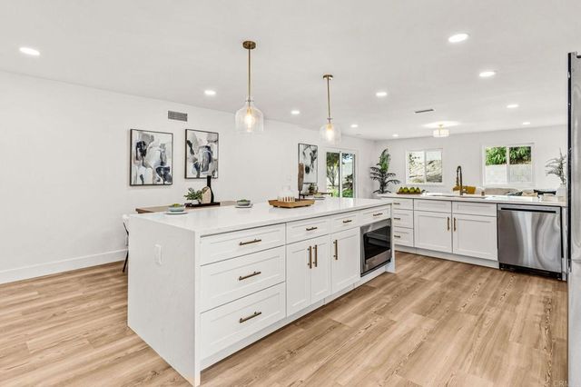 530 Zest Court, San Diego, CA 92139