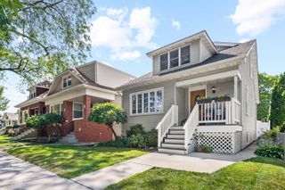 5750 N Merrimac Avenue, Chicago, IL 60646