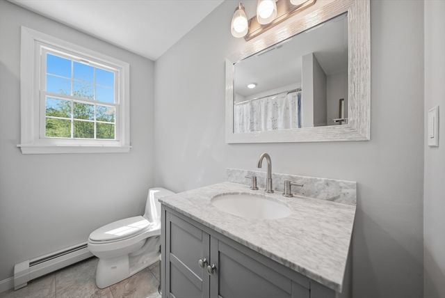 16 Parsonage Hill Rd, Haverhill, MA 01832