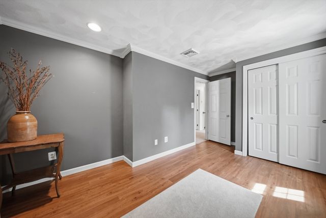 16 Parsonage Hill Rd, Haverhill, MA 01832