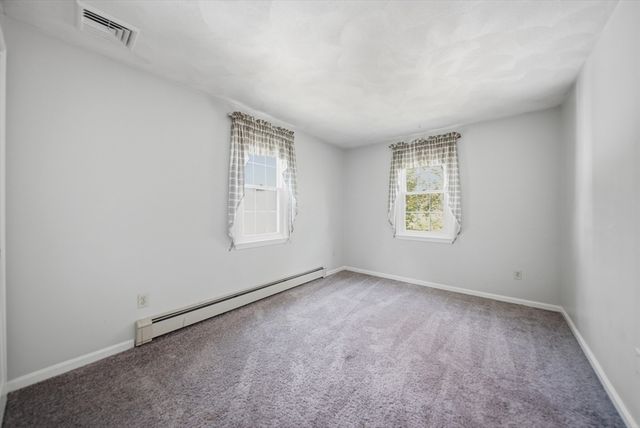 16 Parsonage Hill Rd, Haverhill, MA 01832