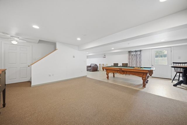 16 Parsonage Hill Rd, Haverhill, MA 01832