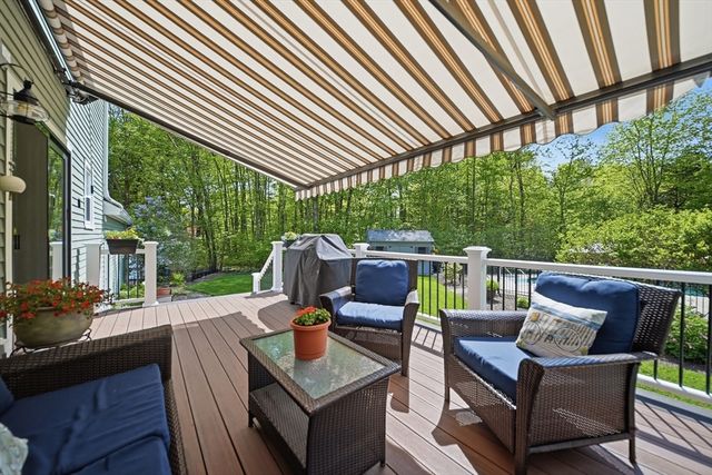 16 Parsonage Hill Rd, Haverhill, MA 01832