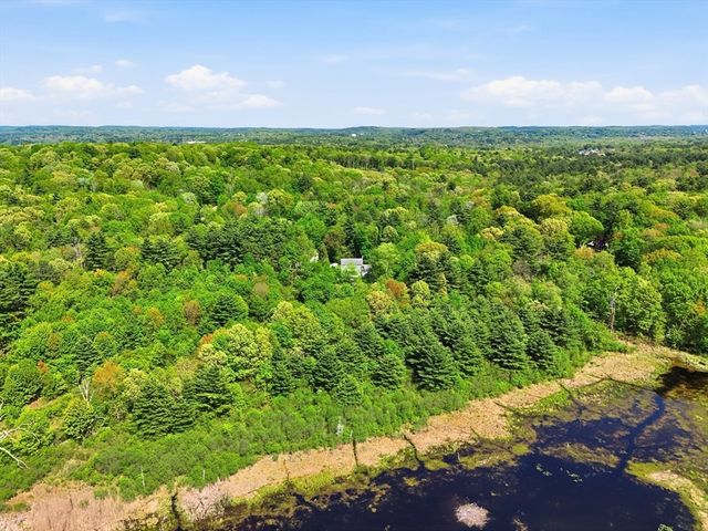 16 Parsonage Hill Rd, Haverhill, MA 01832