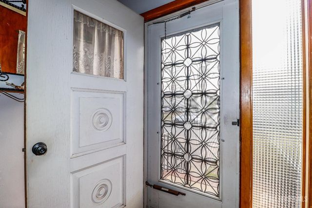 34 E Prescott E Avenue, Colonia, NJ 07067