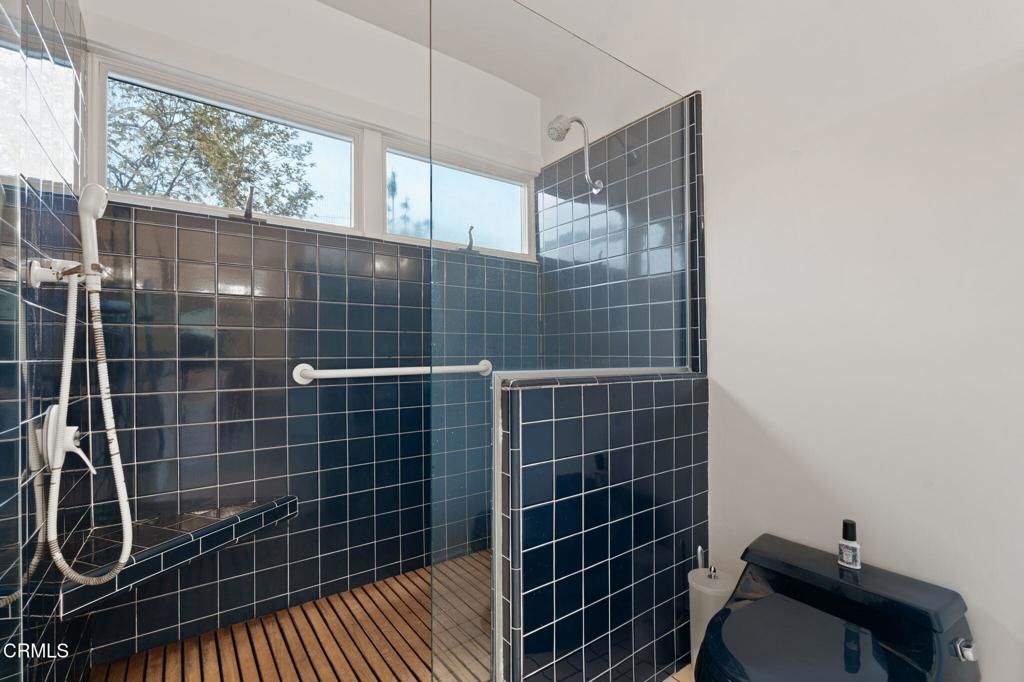 Image 30 of property listing at 924 S Oakland Avenue, Pasadena, CA 91106