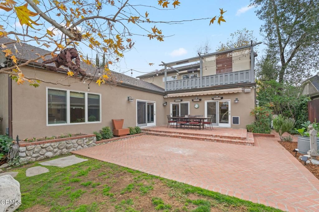 Image 36 of property listing at 924 S Oakland Avenue, Pasadena, CA 91106