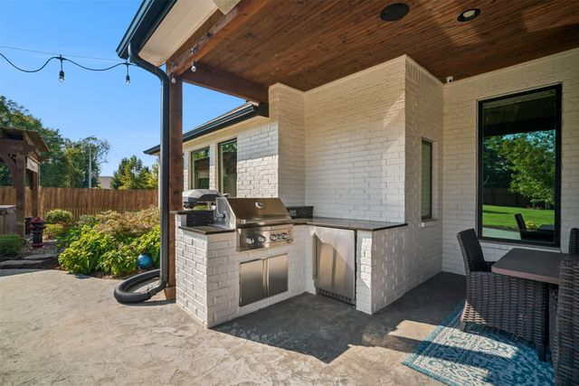 5523 E 123rd Street S, Bixby, OK 74008
