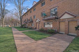 29 Klint Court, Nanuet, NY 10954