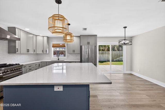 4715 Montrose Avenue, Ponce Inlet, FL 32127