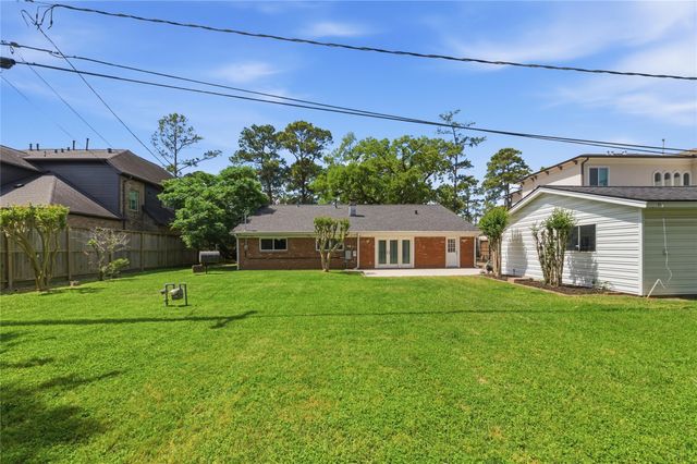 218 Faust Lane, Houston, TX 77024