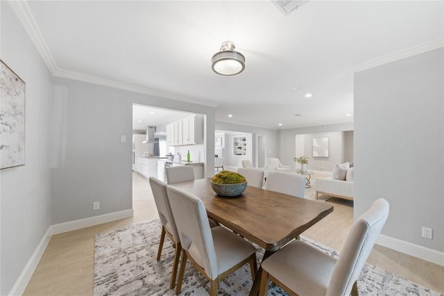 218 Faust Lane, Houston, TX 77024